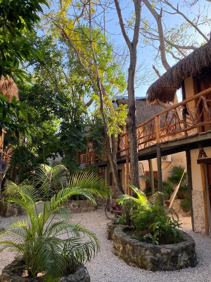 Indajani Hotel&Hostel Tulum With Pool 0*,